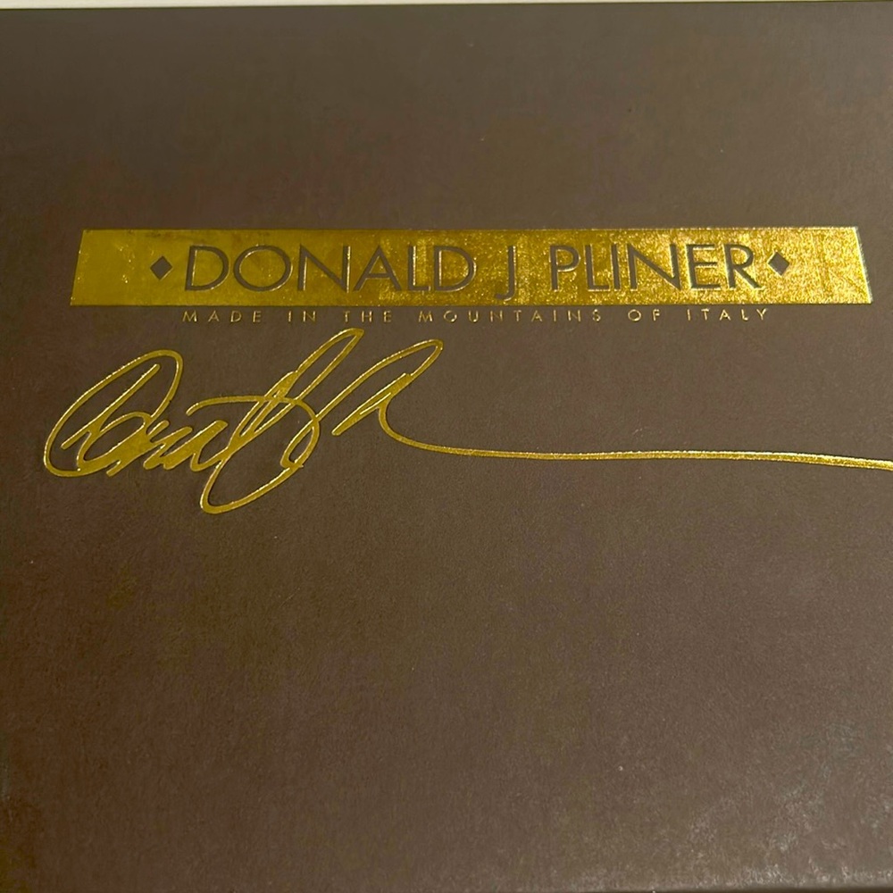 Donald J Pliner Size 12M
